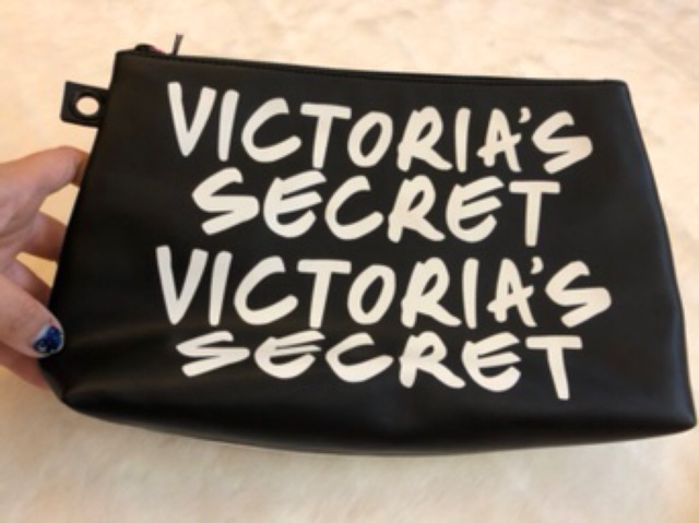 Túi đựng đồ Make Up Victoria's Secret1